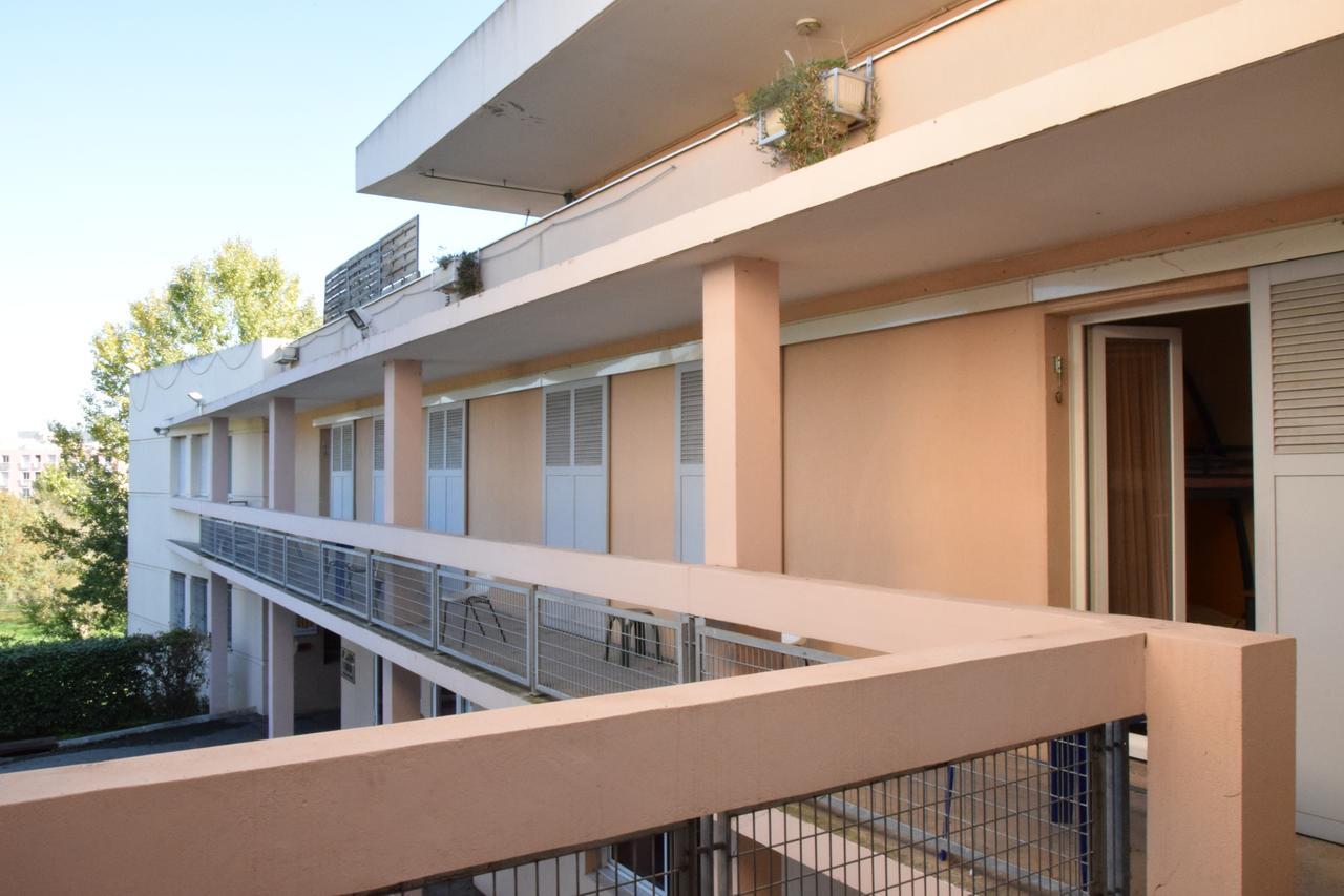 Auberge De Jeunesse Jas De Bouffan Aix-en-Provence Luaran gambar